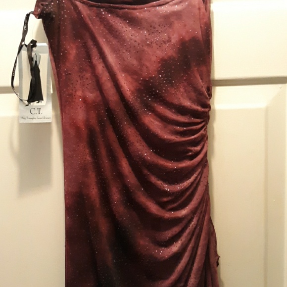 NWT City triangle gown - Picture 4 of 5